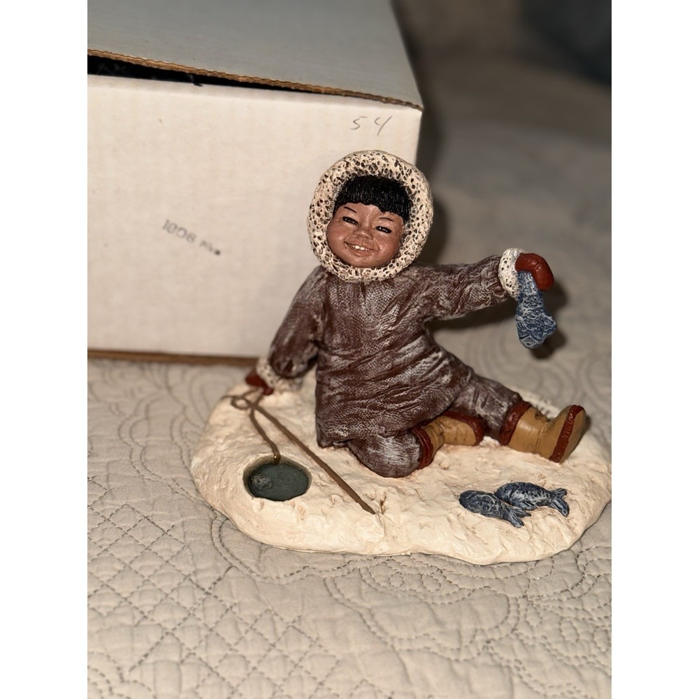 Miss Martha Originals Pike #1 All God's Children 4" 1987 Eskimo Figurine Fishing